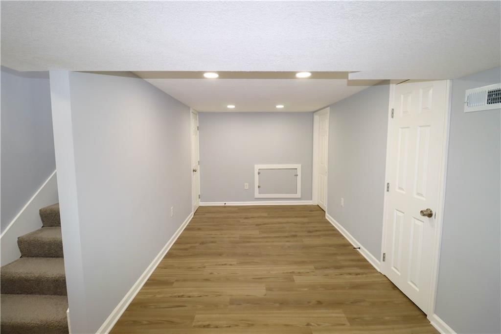 343 N VALLEY Street — photo 16