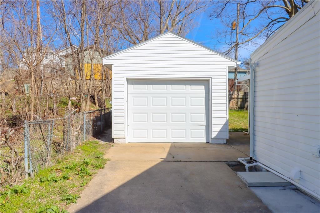 343 N VALLEY Street — photo 26
