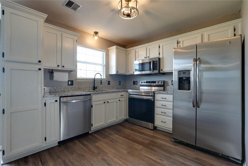 5833 Plantation Lane — photo 7