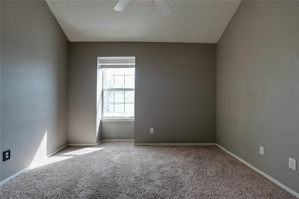 5833 Plantation Lane — photo 9