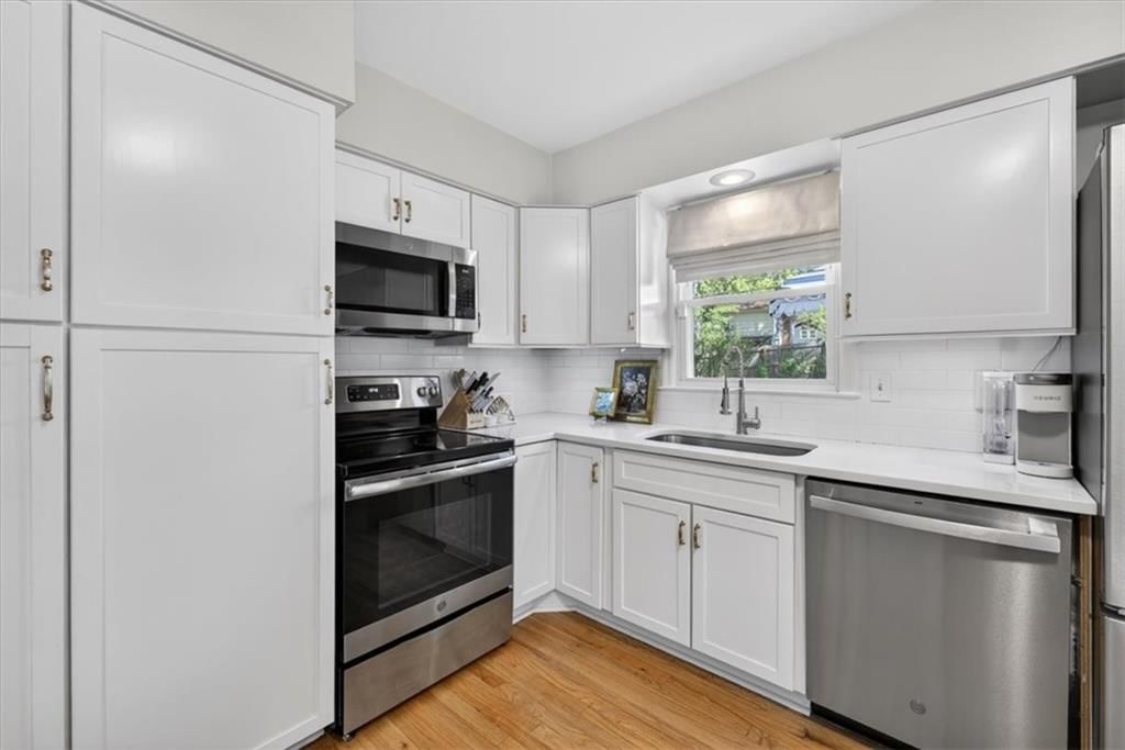 8806 W 72 Terrace — photo 10