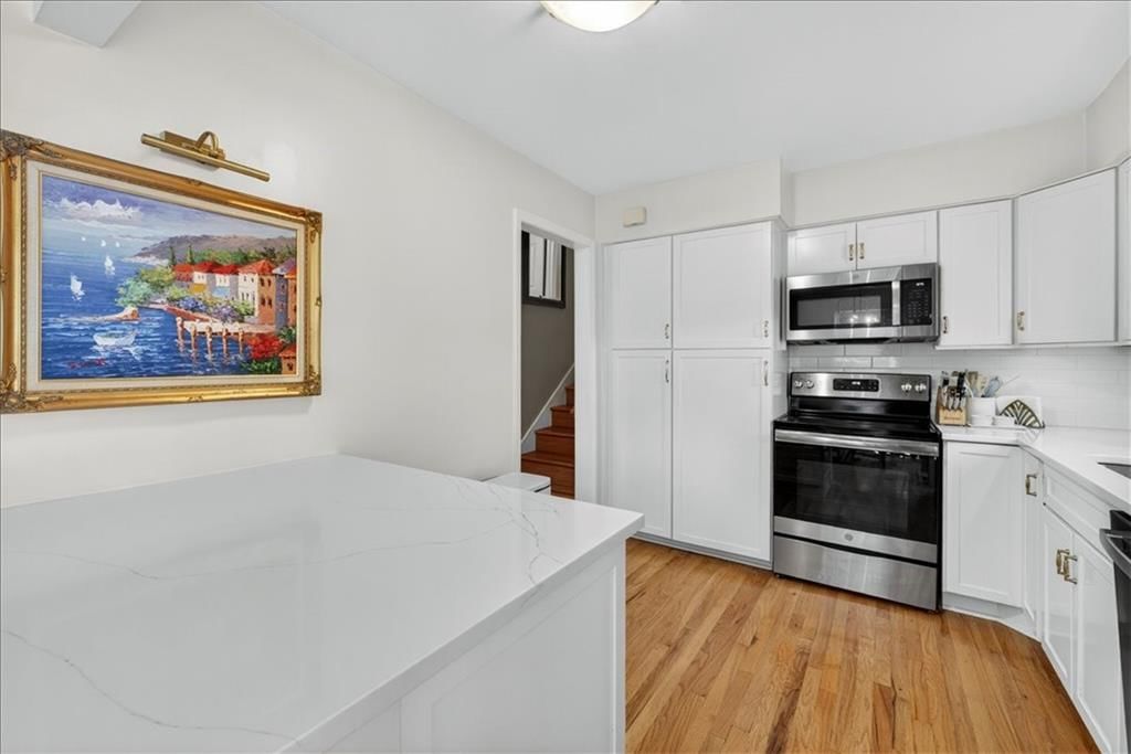 8806 W 72 Terrace — photo 12