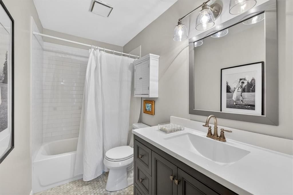 8806 W 72 Terrace — photo 18