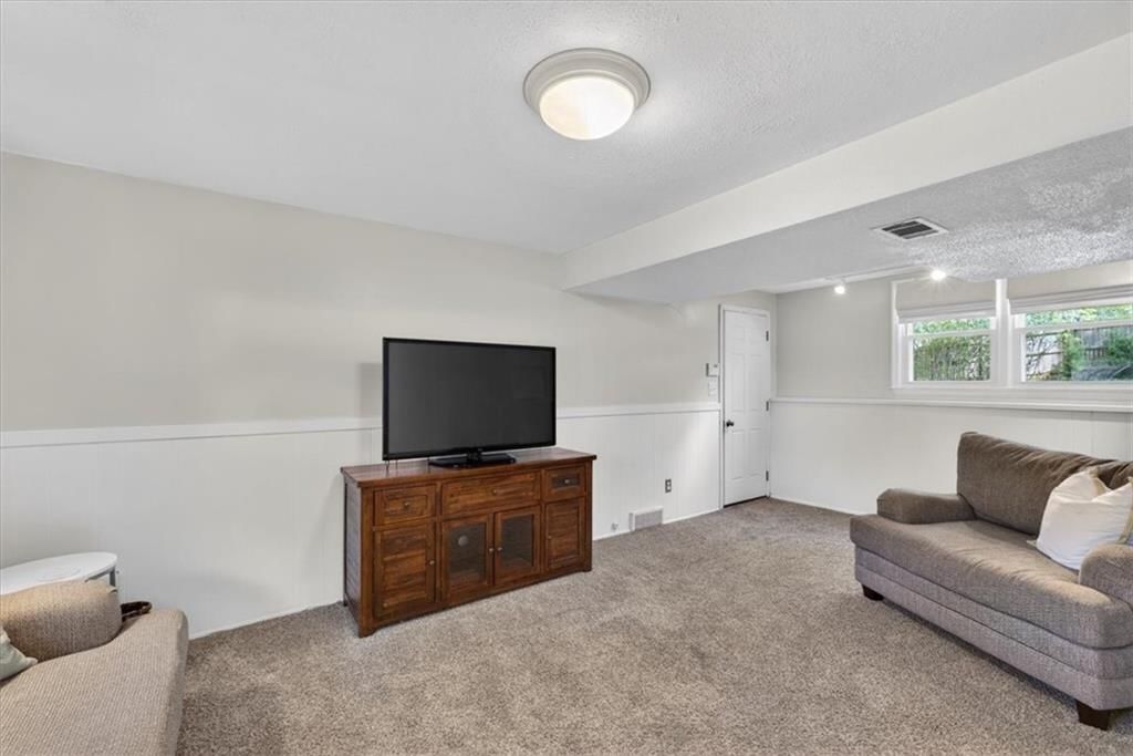 8806 W 72 Terrace — photo 29