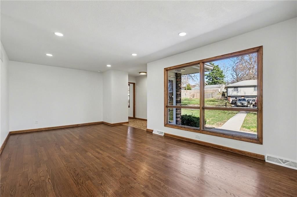 2822 N 83rd Terrace — photo 5