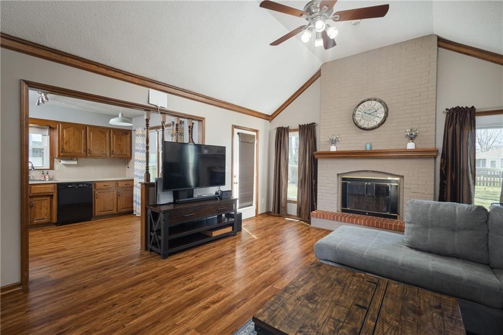 2319 NW 4TH Street Place — photo 3