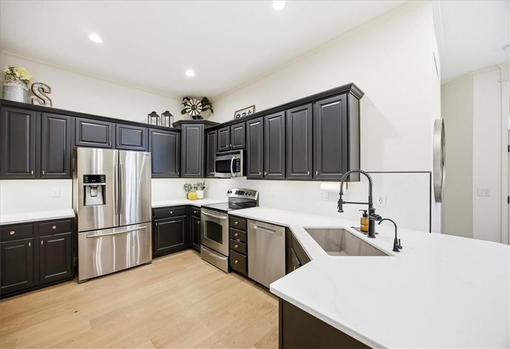 15632 S Church Street — photo 9