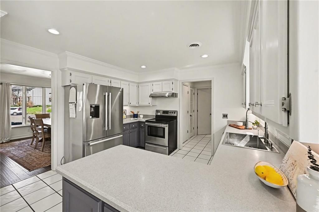 10230 Knox Drive — photo 8