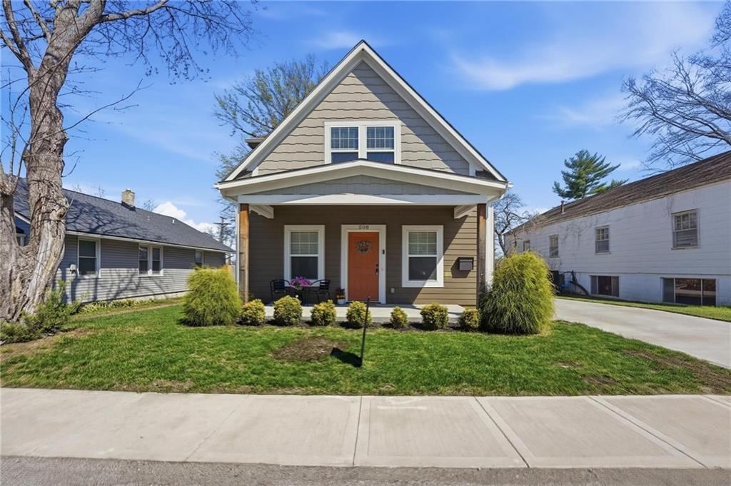 208 NW 16th Street, Blue Springs, MO