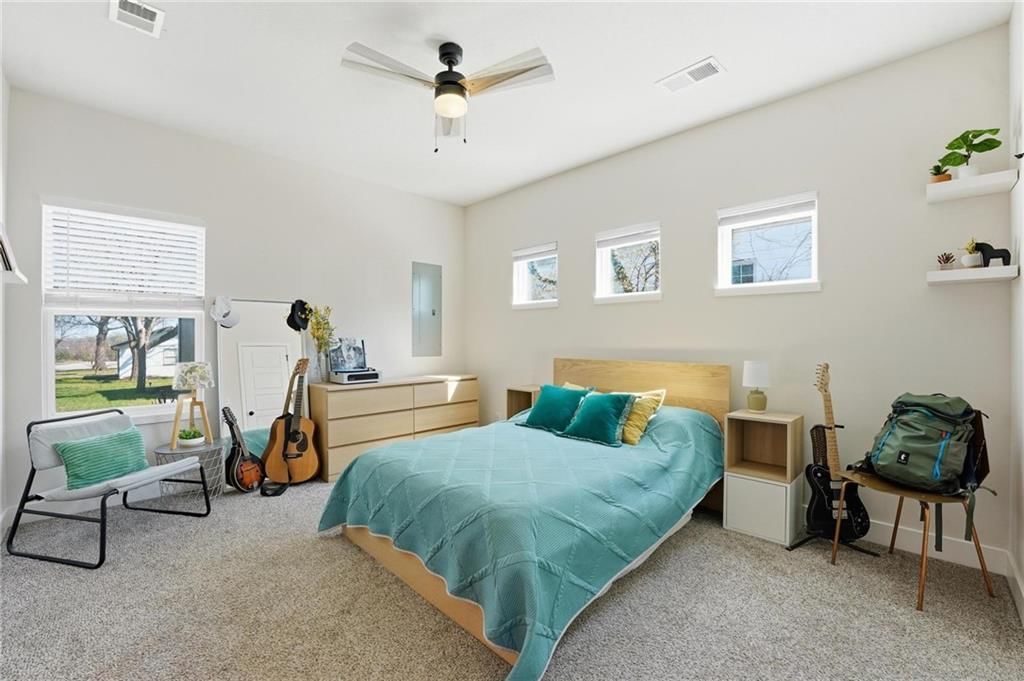 208 NW 16th Street — photo 11