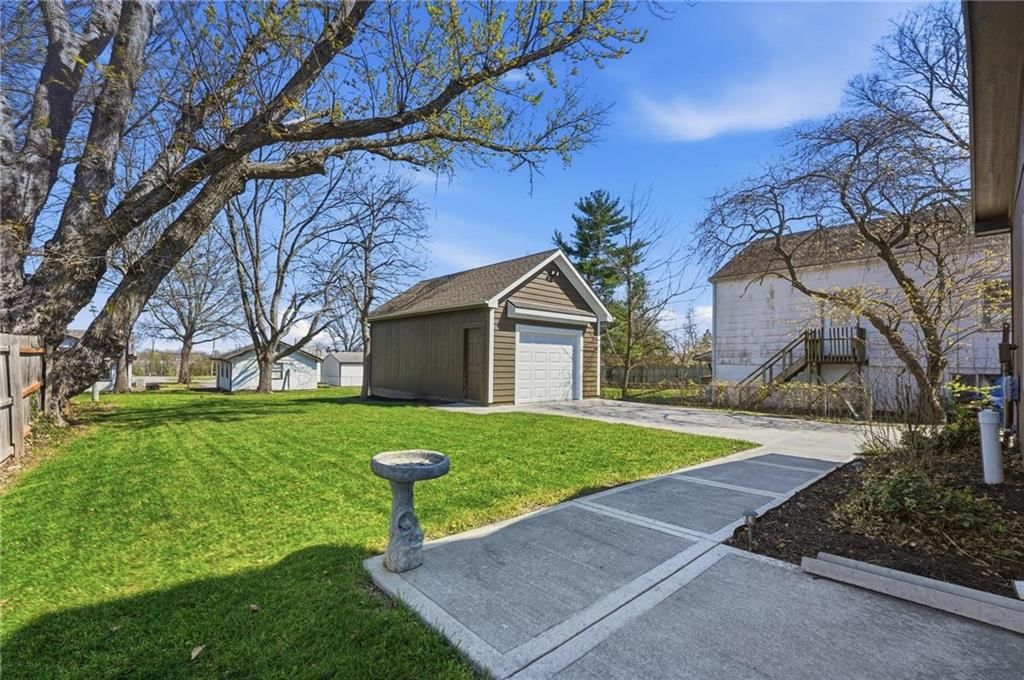 208 NW 16th Street — photo 22