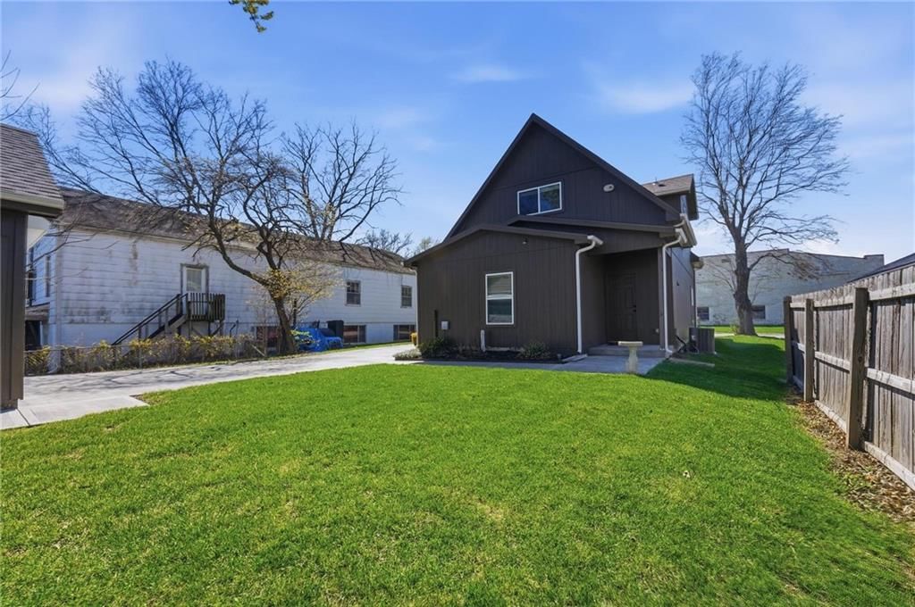 208 NW 16th Street — photo 24