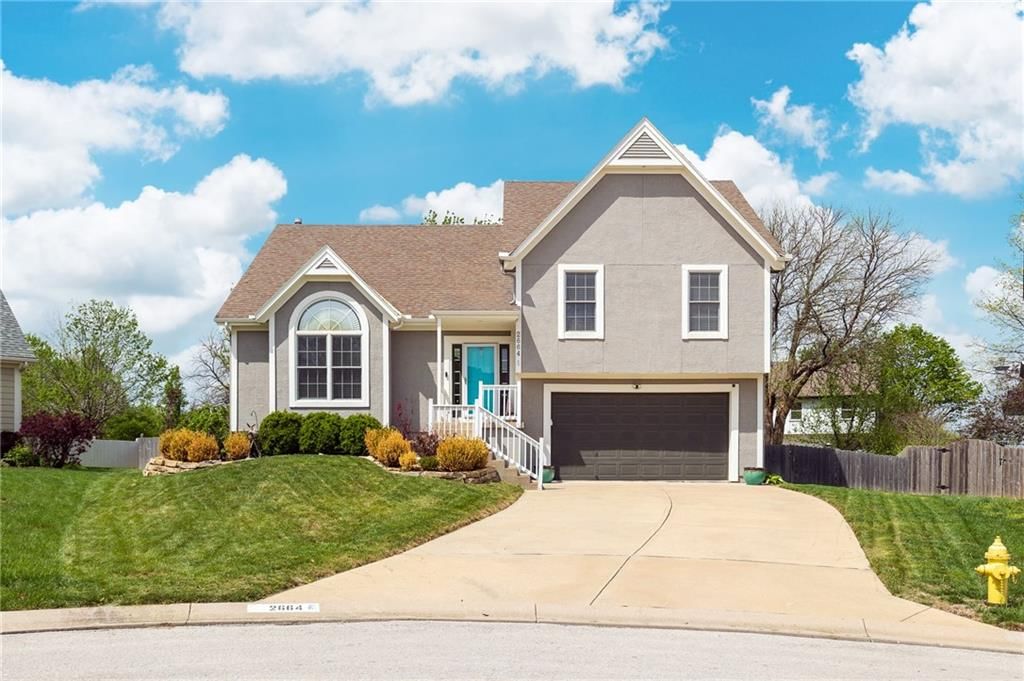 2664 W Whitney Street, Olathe, KS