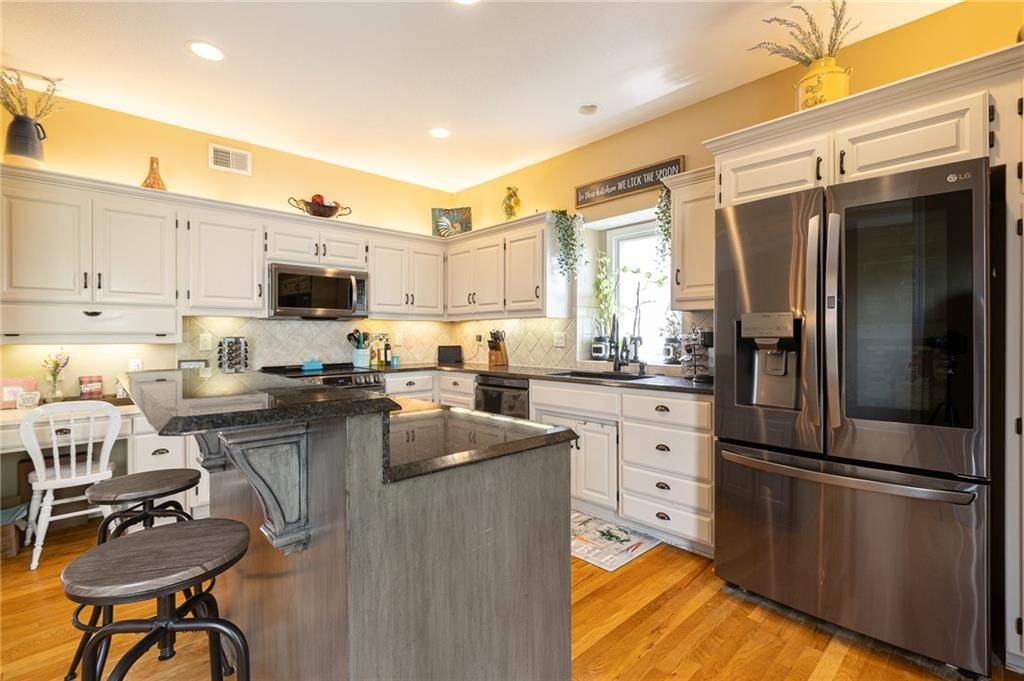 2664 W Whitney Street — photo 18