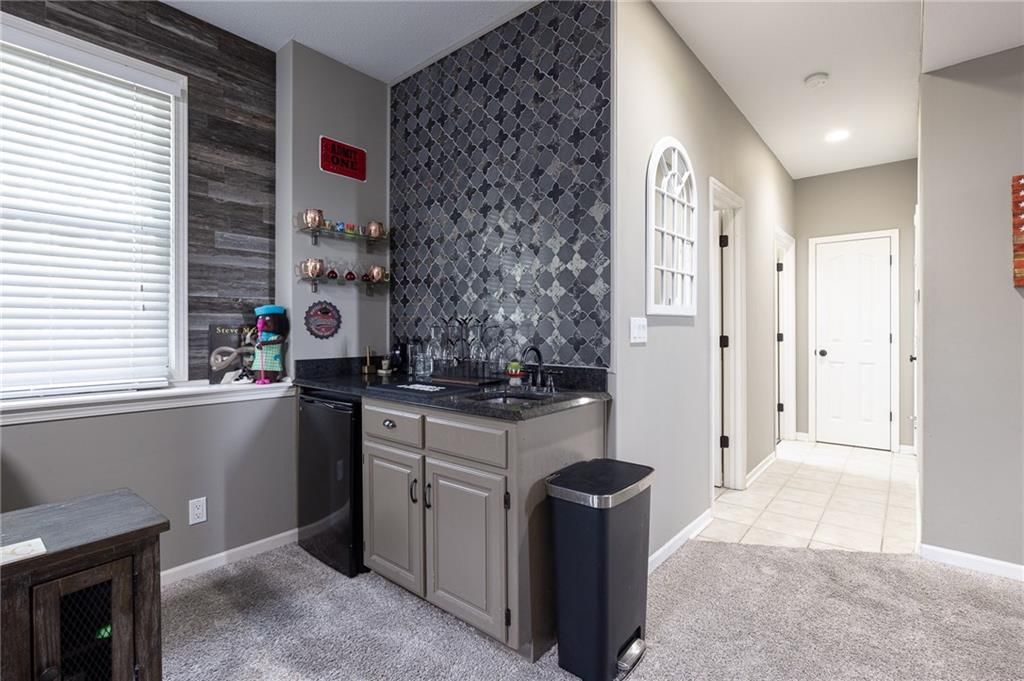 2664 W Whitney Street — photo 33