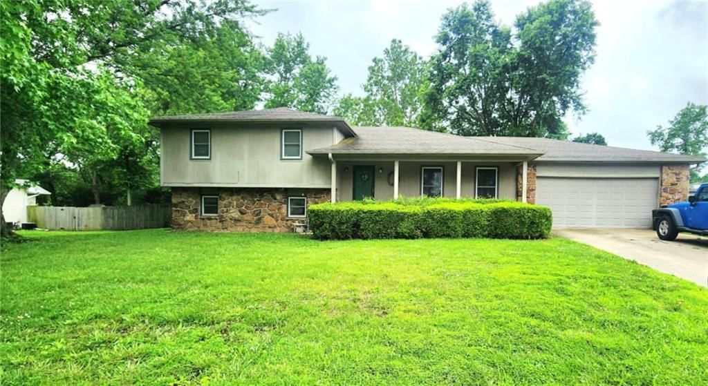 1302 Bitner Terrace, Pittsburg, KS