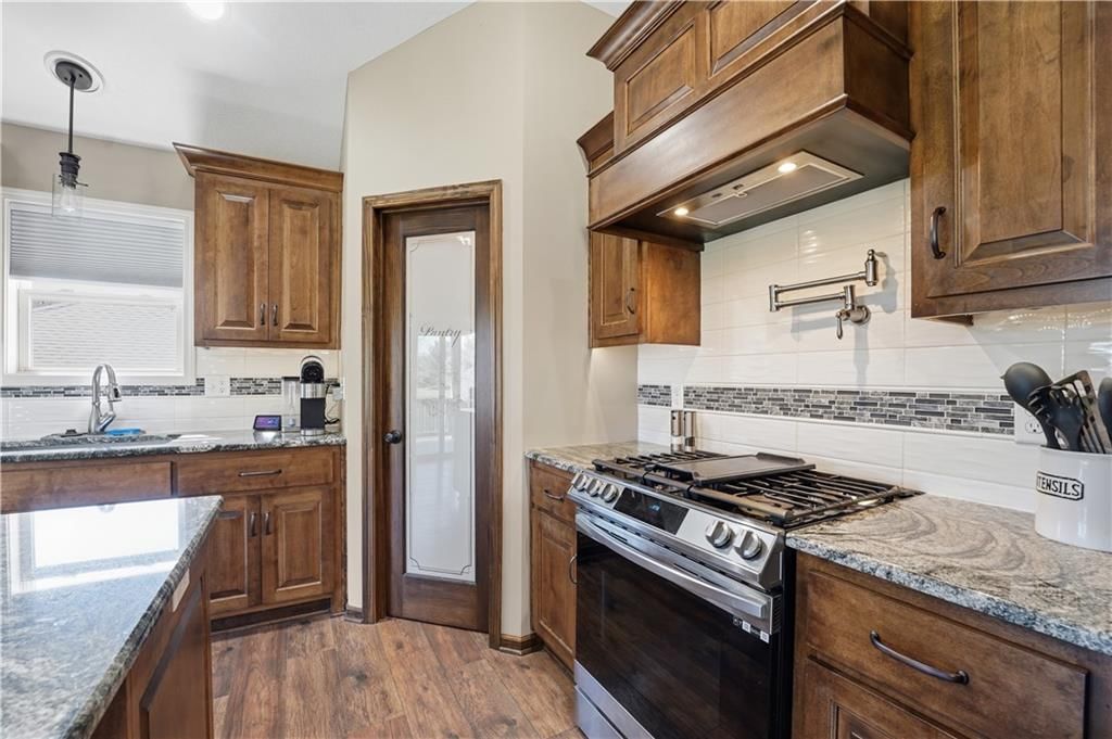 12305 N Wayne Avenue — photo 12