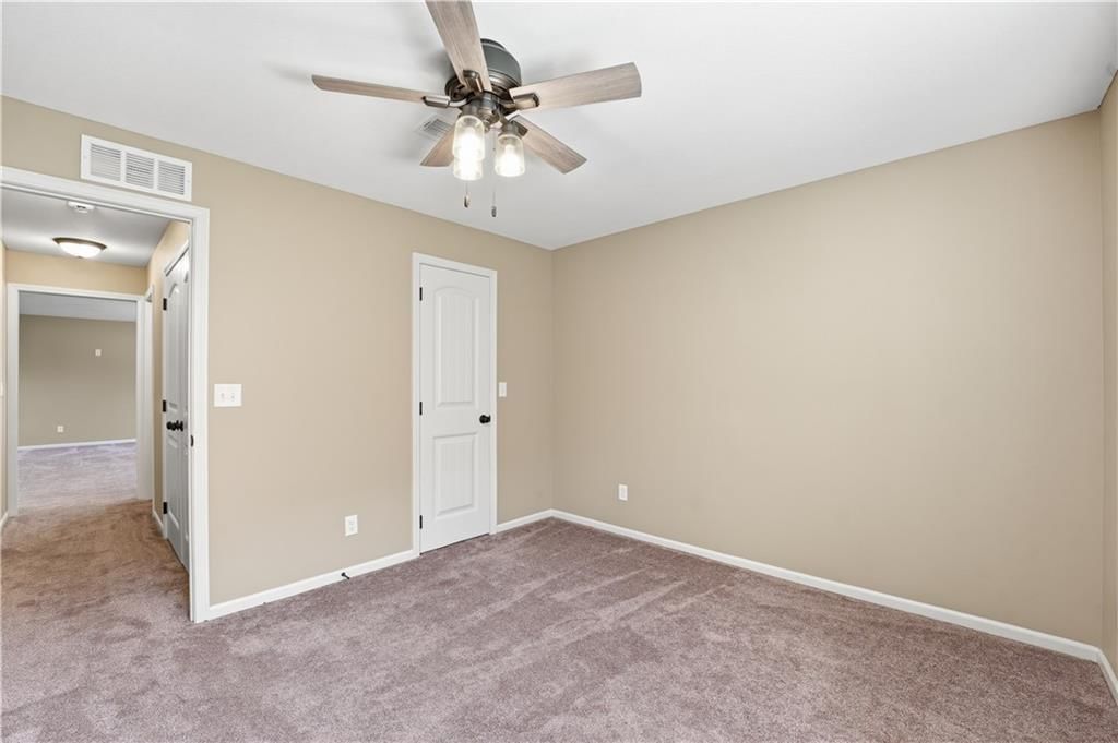 12305 N Wayne Avenue — photo 32