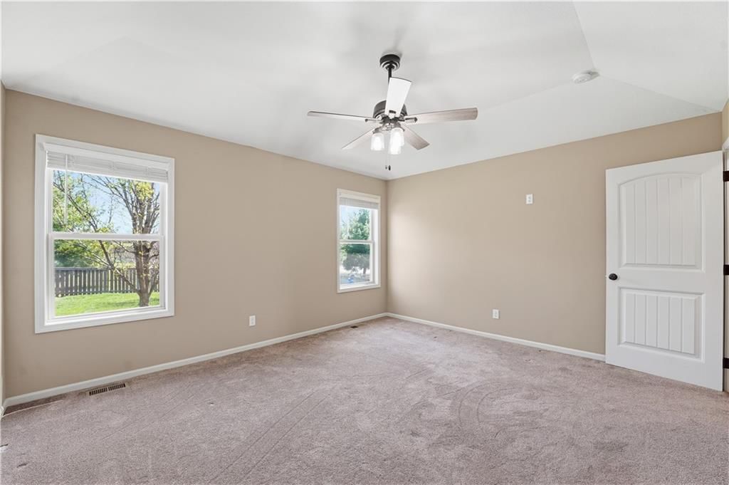 12305 N Wayne Avenue — photo 37