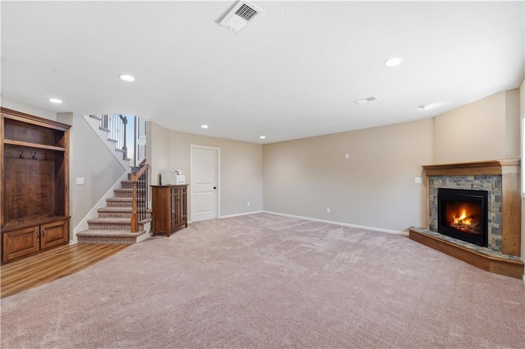 12305 N Wayne Avenue — photo 38