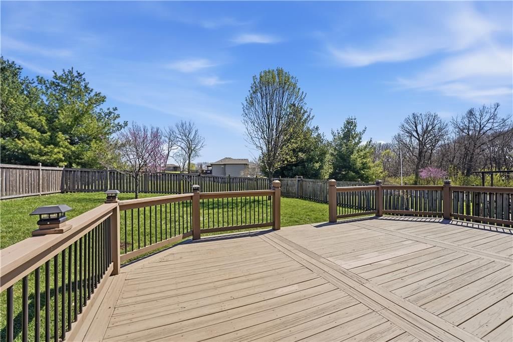 12305 N Wayne Avenue — photo 47