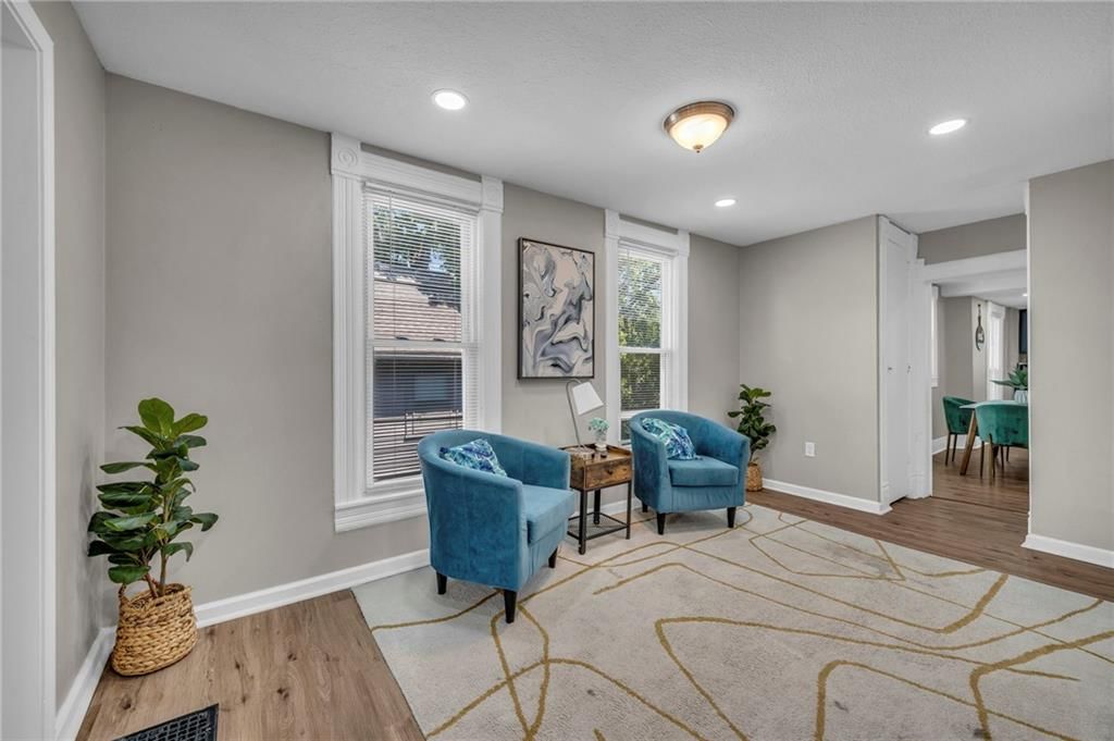 2745 Holmes Street — photo 27