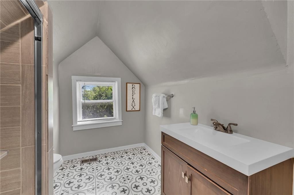 2745 Holmes Street — photo 44