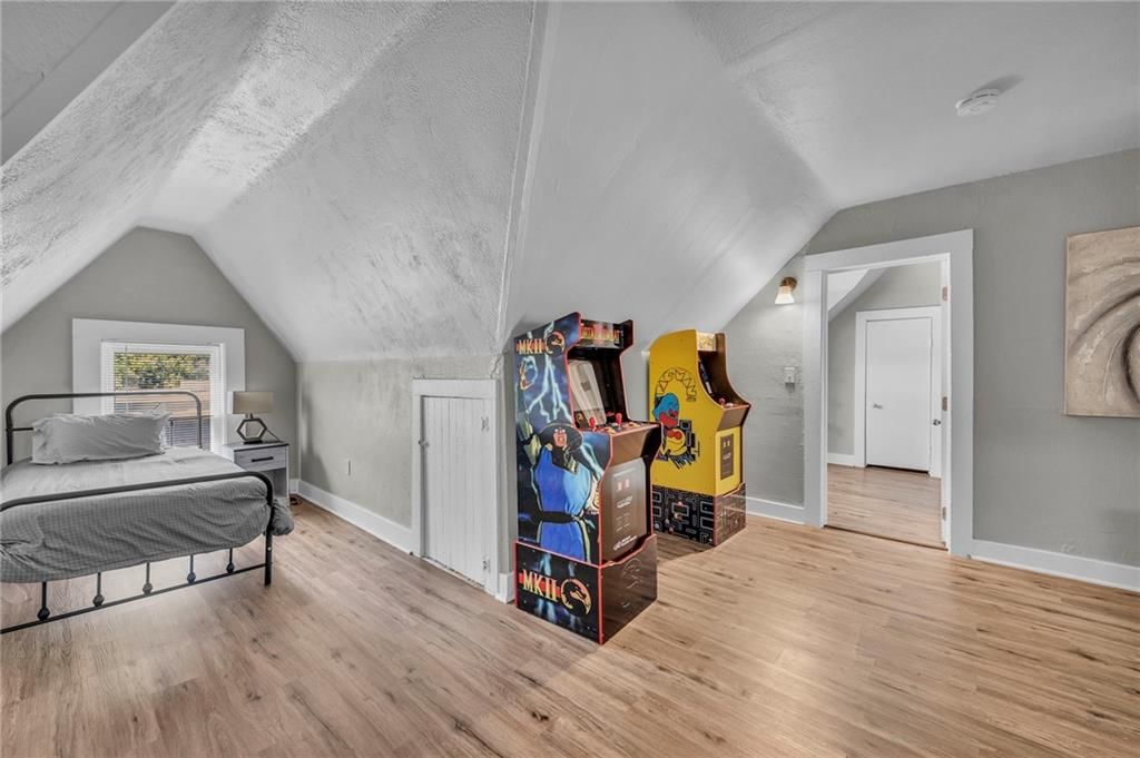 2745 Holmes Street — photo 48
