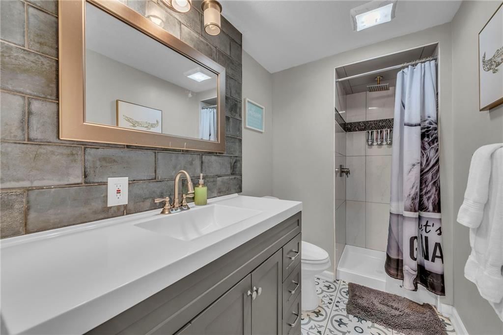 2745 Holmes Street — photo 49