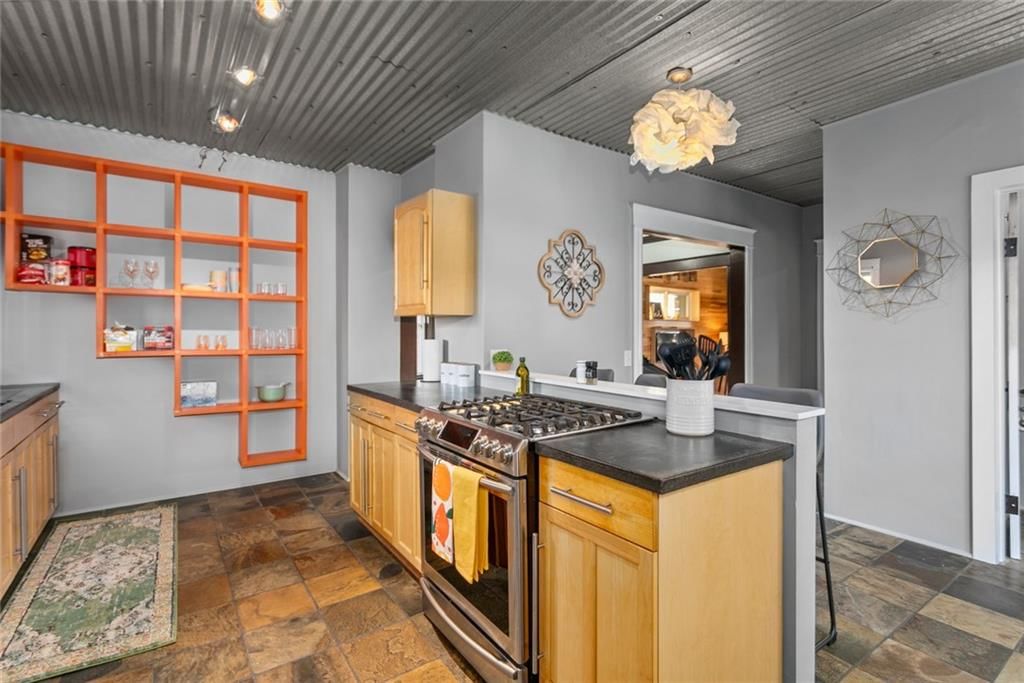 4031 Campbell Street — photo 26
