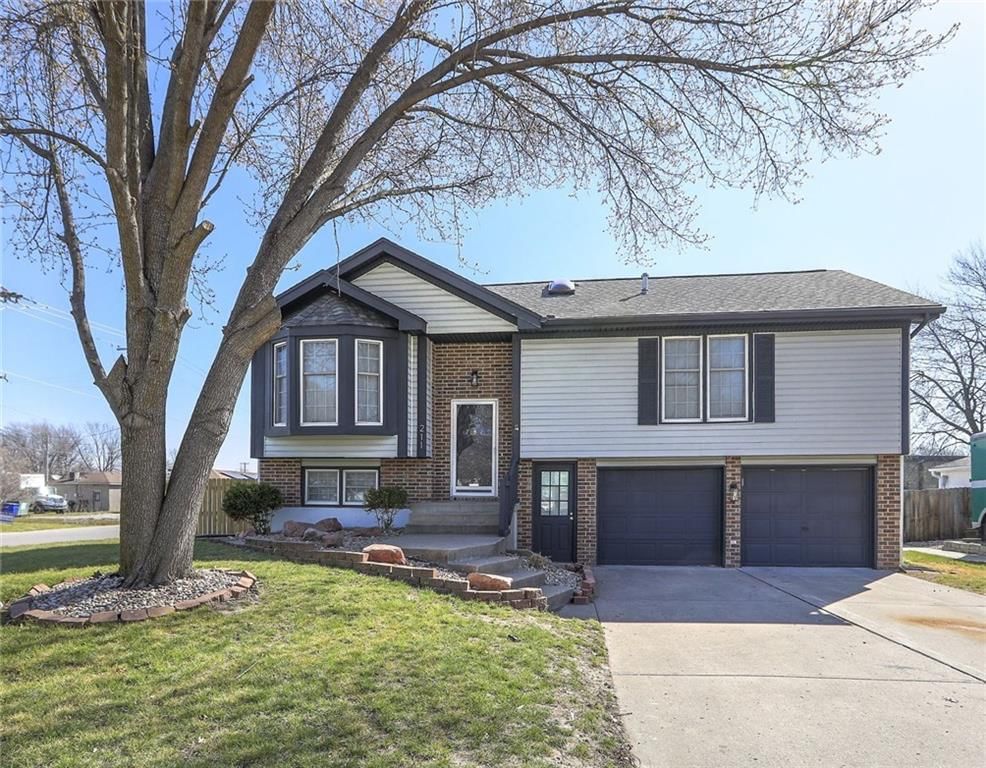 211 Gregg Street, Grain Valley, MO
