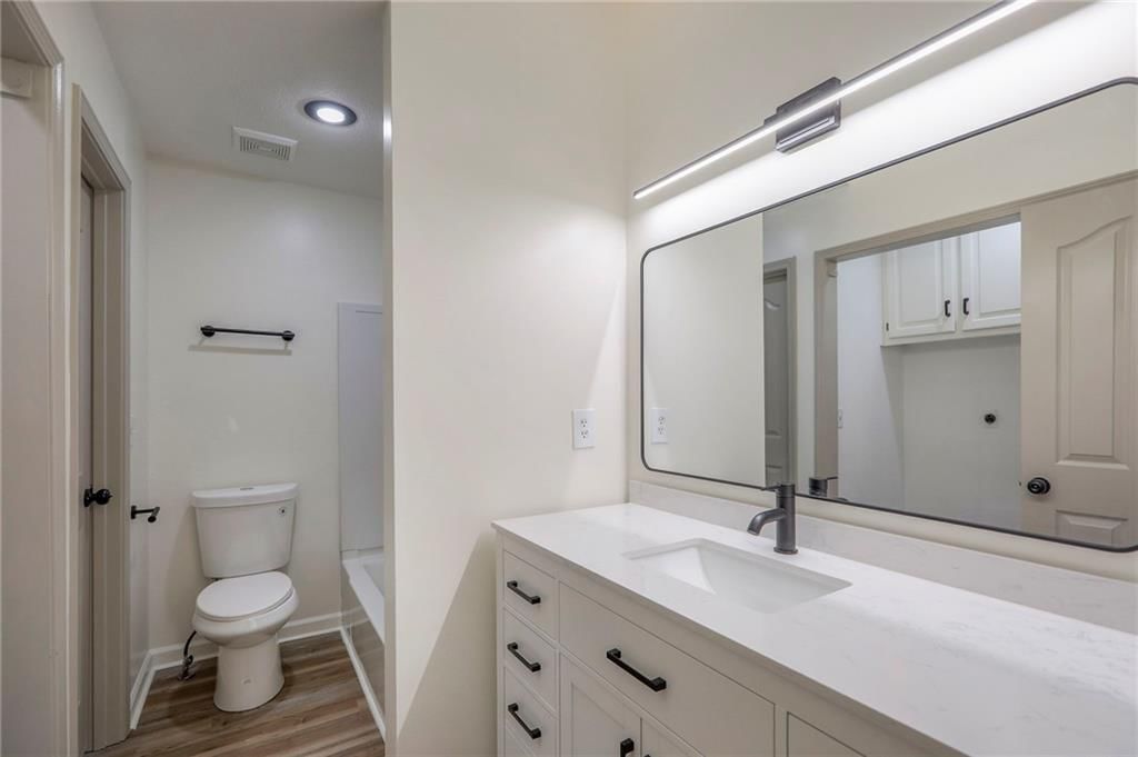211 Gregg Street — photo 13