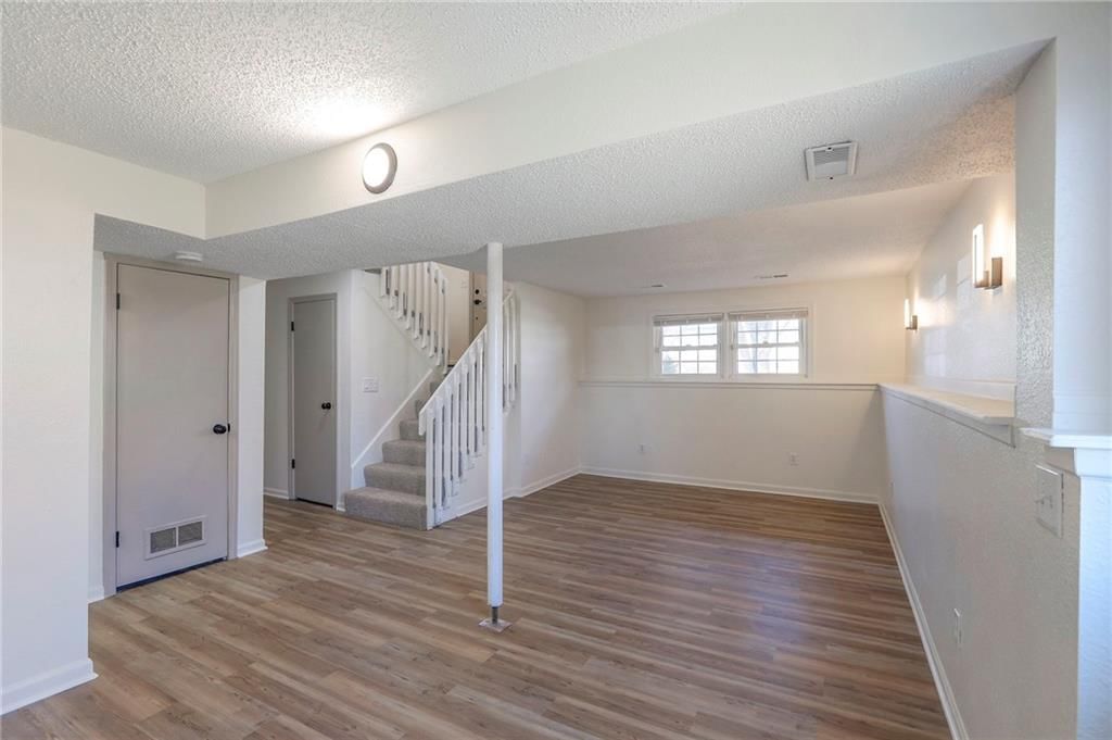 211 Gregg Street — photo 27