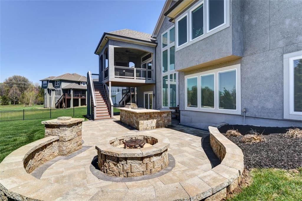 15120 Carter Street — photo 53