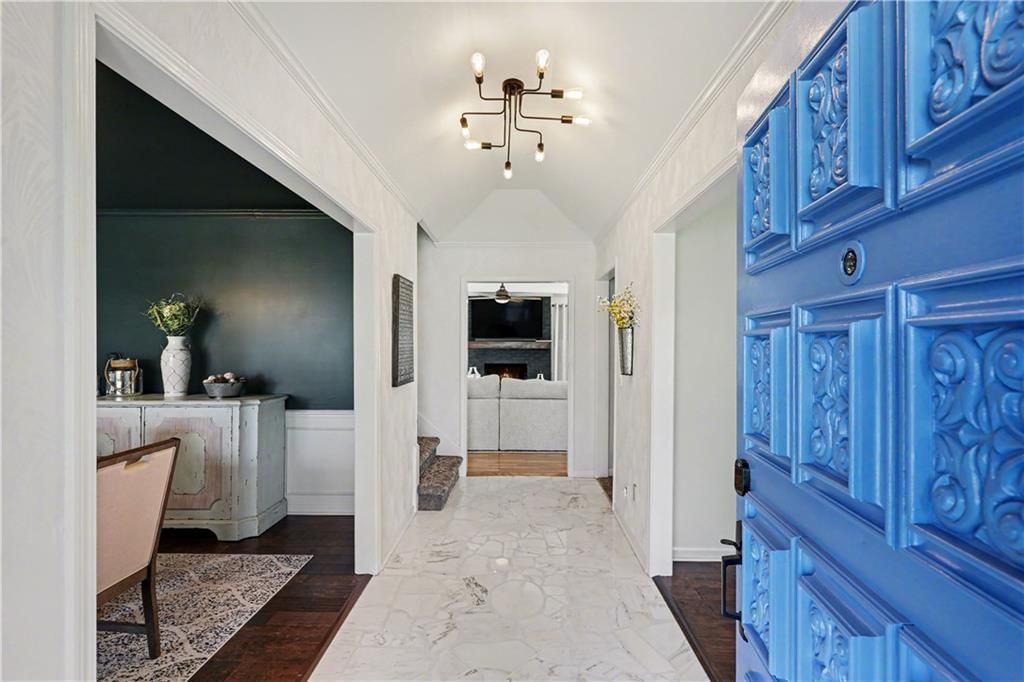 1027 W Burning Tree Drive — photo 5