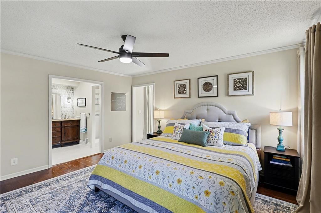 1027 W Burning Tree Drive — photo 21