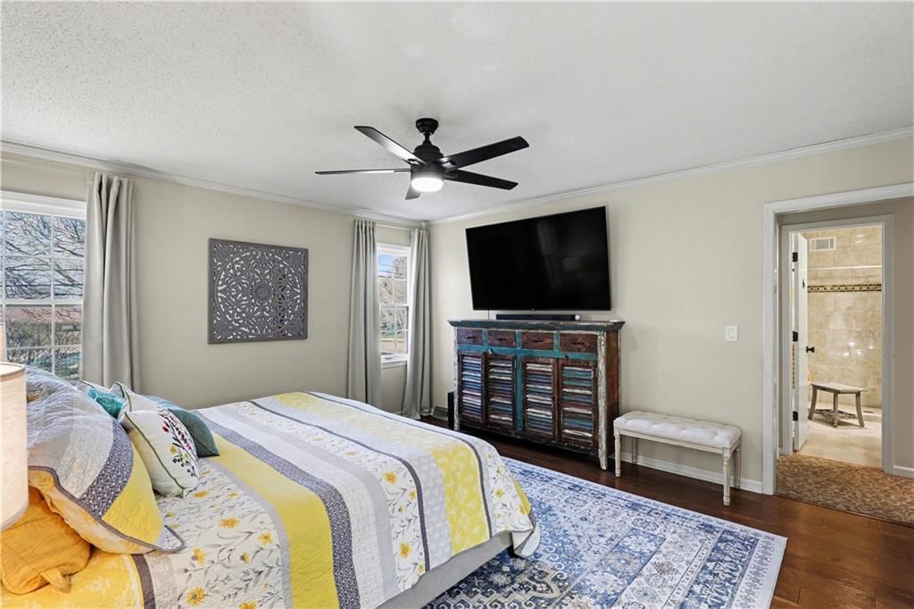 1027 W Burning Tree Drive — photo 22