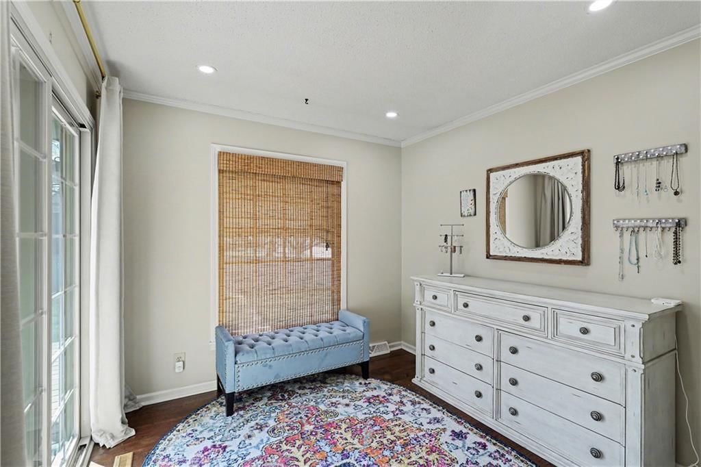 1027 W Burning Tree Drive — photo 23