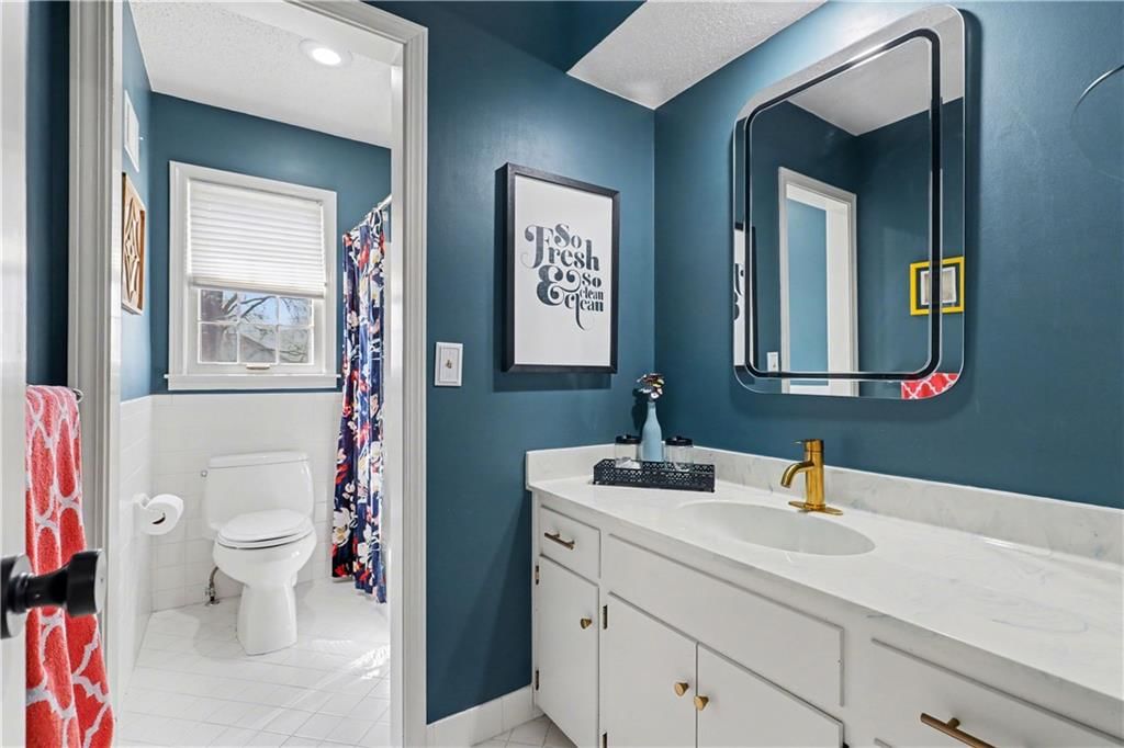 1027 W Burning Tree Drive — photo 31