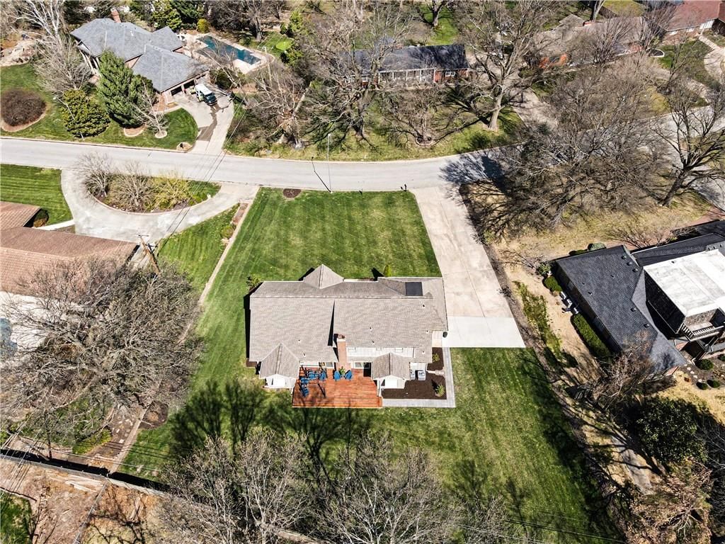 1027 W Burning Tree Drive — photo 41