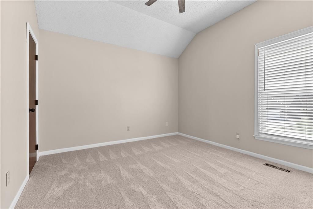 120 W Skylark Street — photo 14