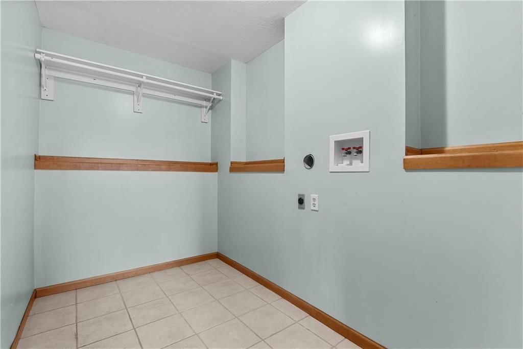 120 W Skylark Street — photo 25