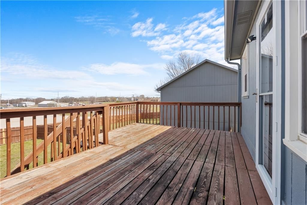 120 W Skylark Street — photo 29