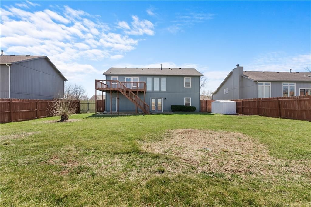 120 W Skylark Street — photo 32