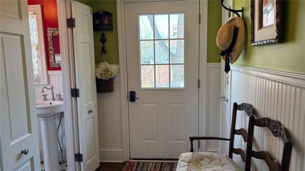 418 Main Street — photo 25