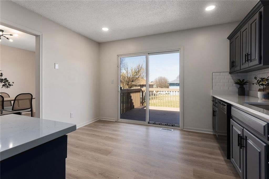 7316 Harry S. Truman Drive — photo 12