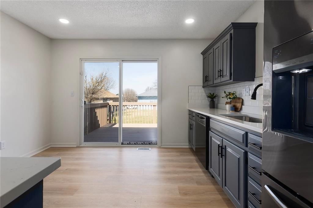 7316 Harry S. Truman Drive — photo 14