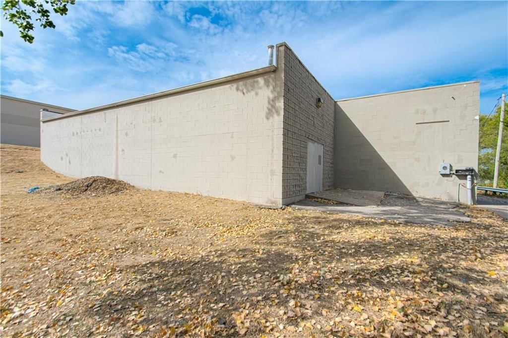 4541 S Noland Road — photo 18
