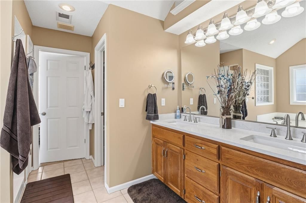 11647 S Marion Street — photo 21