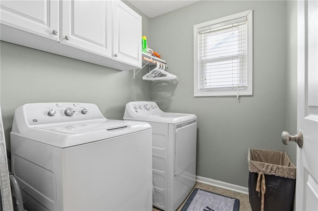 11647 S Marion Street — photo 31
